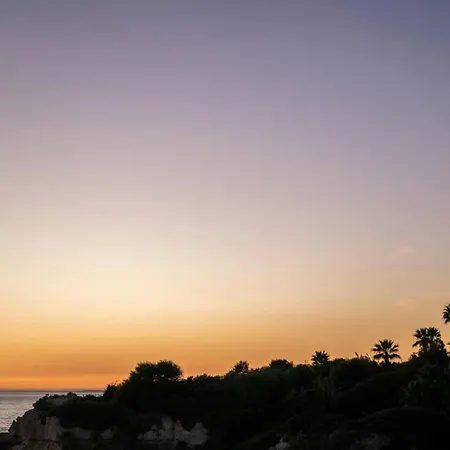 W Residences Algarve Hotel 5*