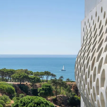 W Residences Algarve 5* البوفيرا