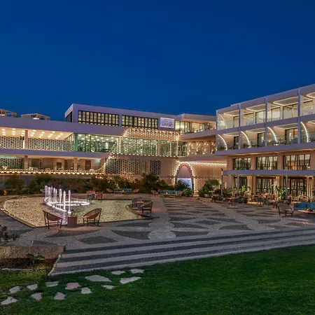 Готель W Residences Algarve