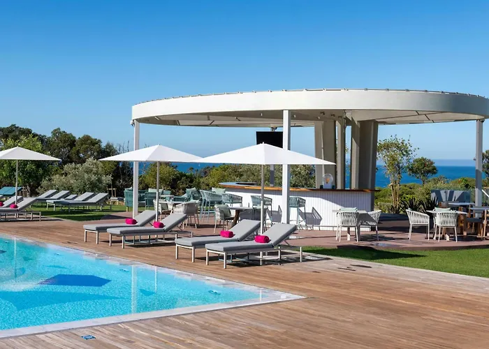 W Residences Algarve البوفيرا