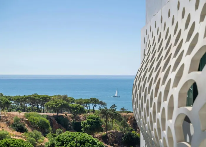 W Residences Algarve 5* البوفيرا