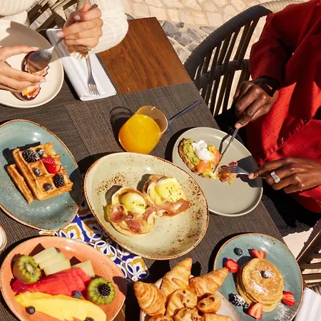 W Residences Algarve ホテル 5*